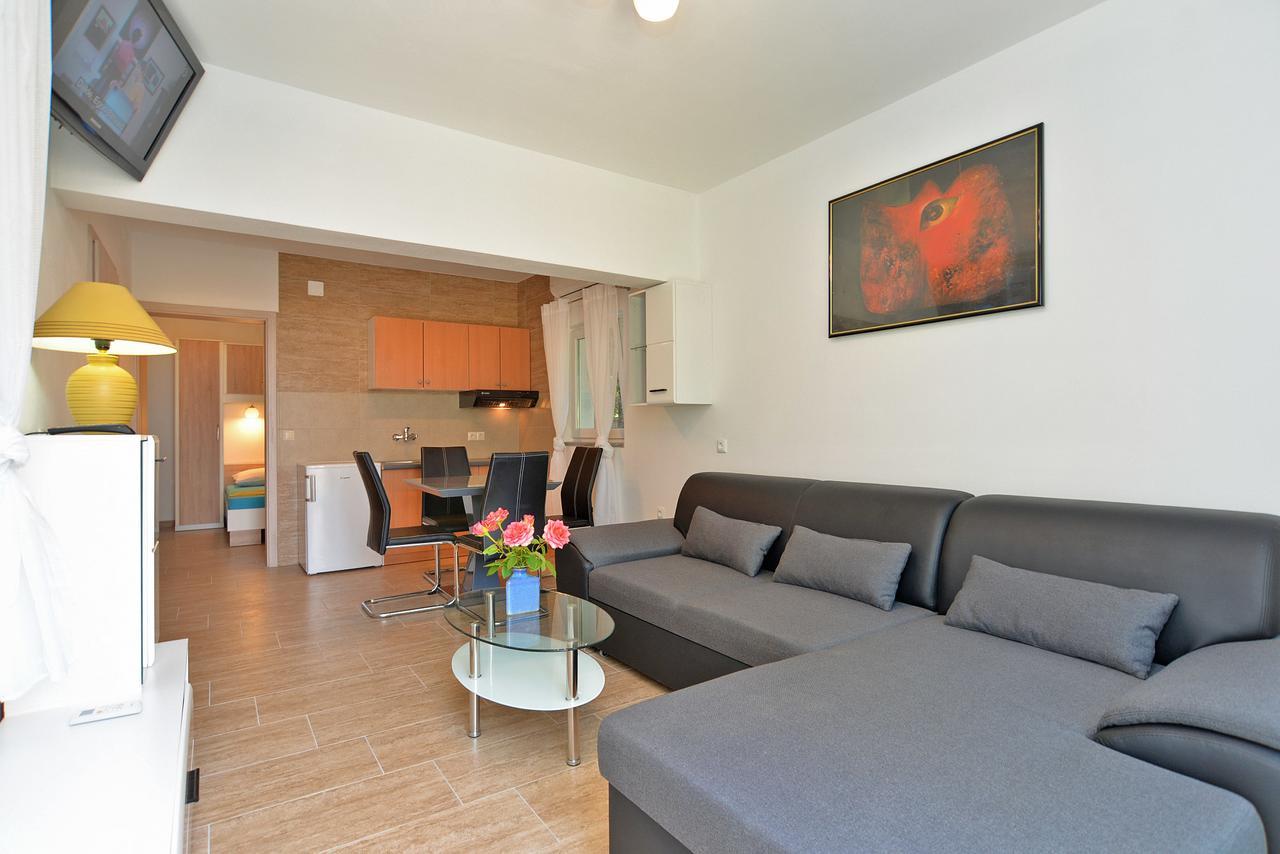 Apartments Volf 1405 เปโรย ภายนอก รูปภาพ